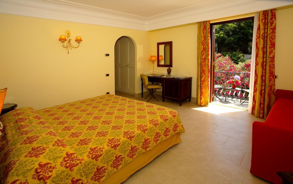 Arciduca Grand Hotel Lípara Quarto foto